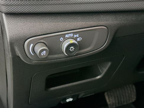 Used 2025 Chevrolet TrailBlazer LT image 17