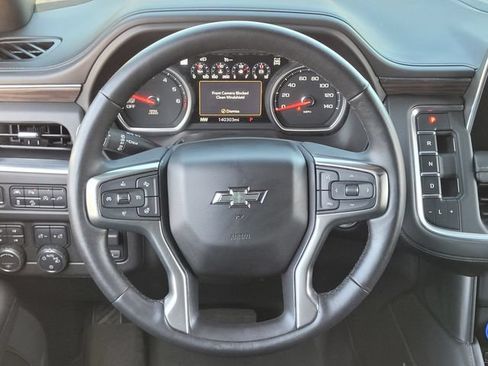 Used 2021 Chevrolet Suburban Z71 w/ Z71 Off-Road Package AWD/4WD image 9