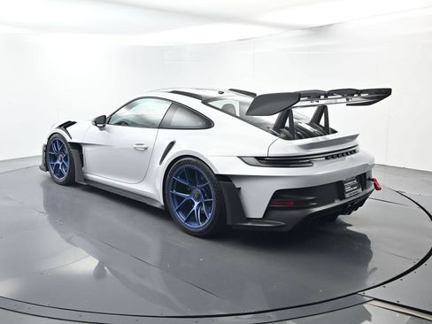 Certified 2025 Porsche 911 GT3 RS RWD image 3