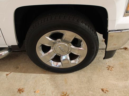 Used 2015 Chevrolet Silverado 1500 LTZ w/ Texas Edition, 1LZ Trim image 24