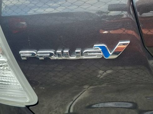 Used 2015 Toyota Prius V Four FWD image 4
