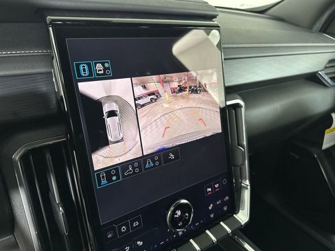 New 2026 GMC Acadia Elevation w/ Elevation Premium Package FWD image 15