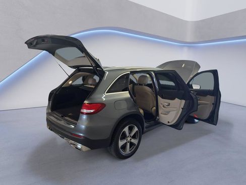 Used 2016 Mercedes-Benz GLC 300 4MATIC w/ Multimedia Package image 13