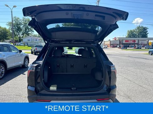 Used 2026 Chevrolet Equinox LT AWD/4WD image 9