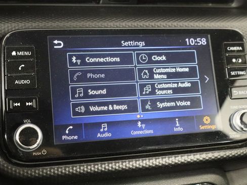 Used 2021 Nissan Kicks SV image 33