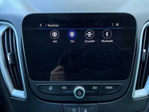 Used 2023 Chevrolet Malibu LT image 32