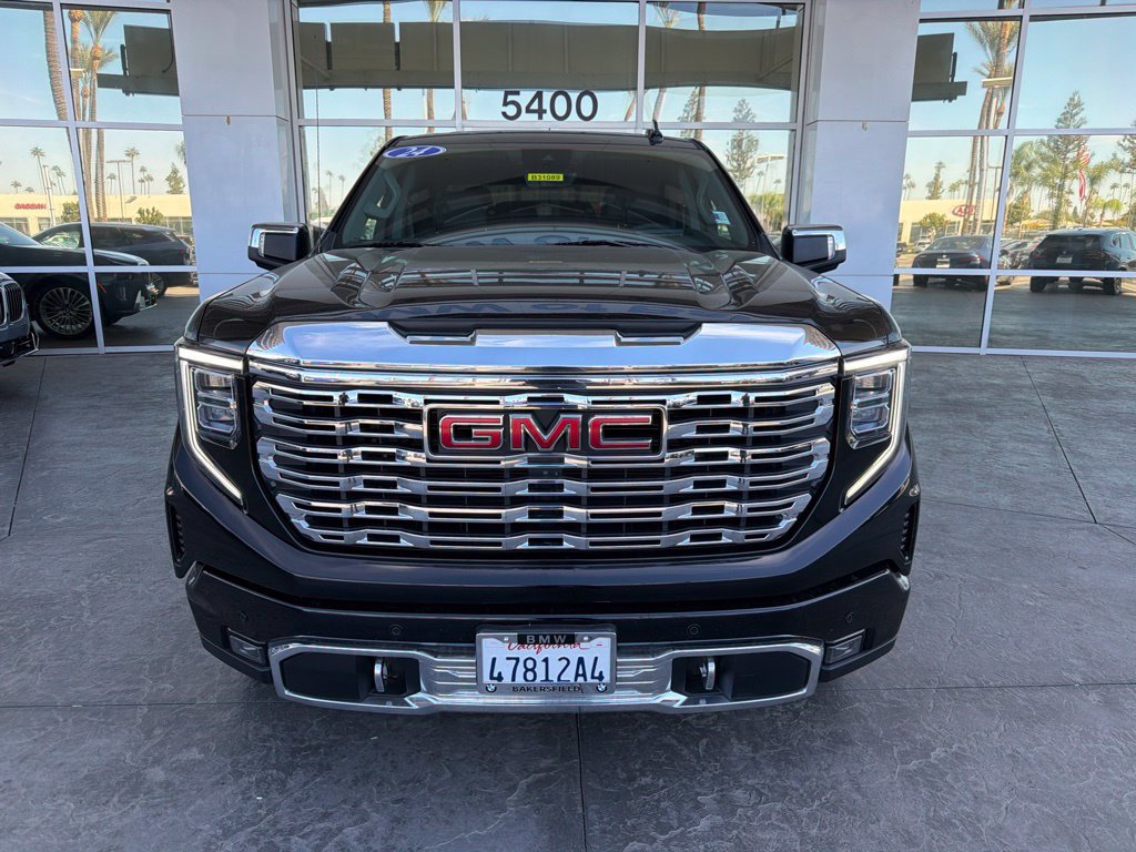 Used 2024 GMC Sierra 1500 Denali w/ Denali Reserve Package AWD/4WD image 2