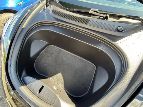 Used 2018 Tesla Model 3 Long Range image 39