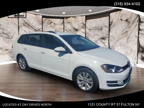 Used 2017 Volkswagen Golf S w/ Driver Assistance Package AWD/4WD image 3