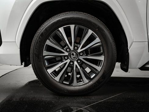 Used 2024 Lexus LX 600 4WD w/ Interior Upgrade Package image 13
