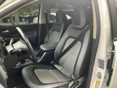 Used 2020 Chevrolet Colorado Z71 image 23