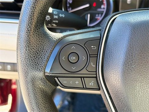 Used 2018 Toyota Camry XLE image 36