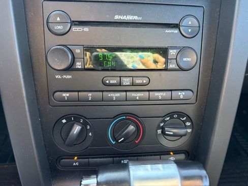 Used 2007 Ford Mustang Deluxe image 27