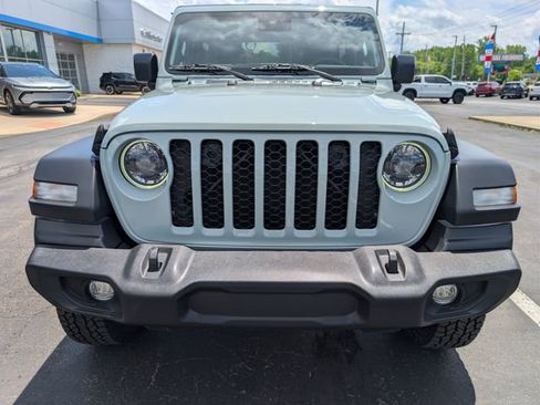 Used 2024 Jeep Wrangler Sport AWD/4WD image 8