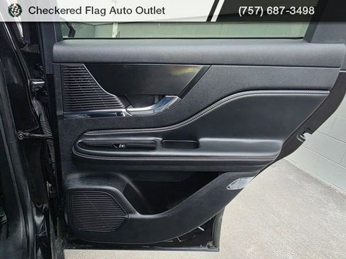 Used 2022 Lincoln Corsair AWD w/ Premium Package image 47