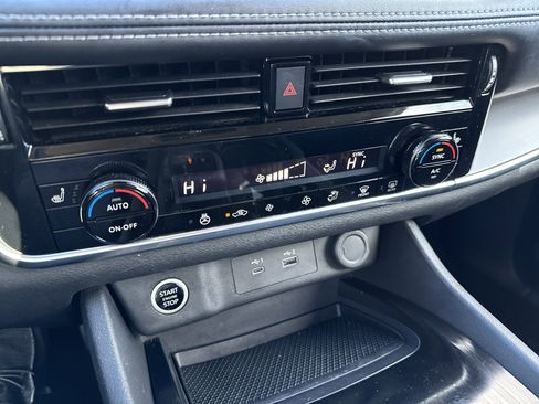 Certified 2023 Nissan Rogue SV w/ SV Premium Package image 26