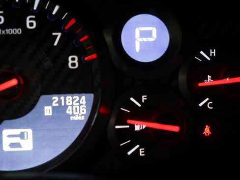 Used 2021 Nissan GT-R Premium AWD/4WD image 39