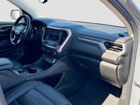 Used 2023 GMC Acadia Denali w/ Denali Ultimate Package FWD image 32