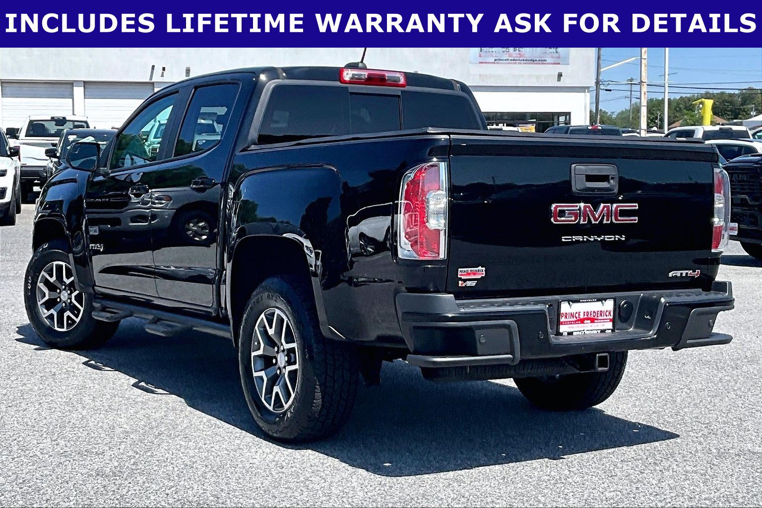 Used 2022 GMC Canyon AT4 w/ Trailering Package AWD/4WD image 9