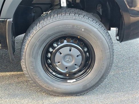 New 2025 Mercedes-Benz Sprinter 2500 image 5