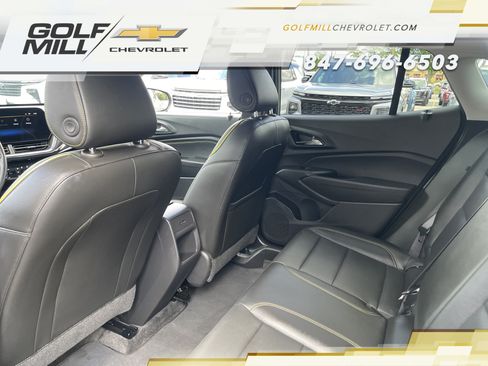 Used 2025 Chevrolet Trax ACTIV FWD image 25