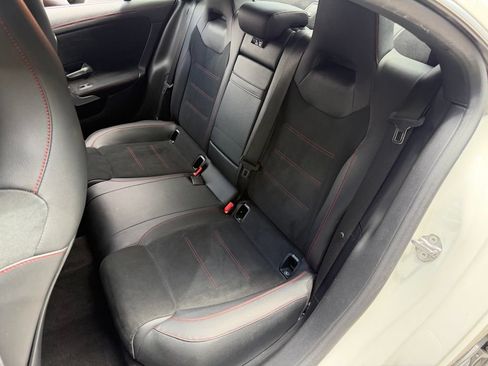 Used 2022 Mercedes-Benz CLA 250 4MATIC image 32
