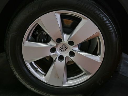 Certified 2023 Porsche Cayenne AWD/4WD image 14