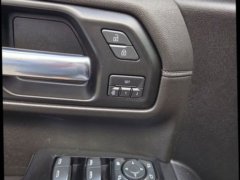 Used 2019 Chevrolet Silverado 1500 High Country AWD/4WD image 34