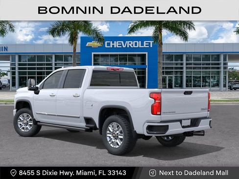 New 2026 Chevrolet Silverado 2500 High Country w/ High Country Premium Package AWD/4WD image 4