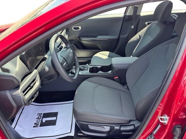 Certified 2025 Kia K4 FWD image 10
