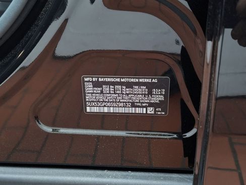 Used 2025 BMW X3 xDrive30i w/ Premium Package image 32