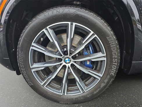 Used 2025 BMW X5 M60i w/ Climate Comfort Package image 36