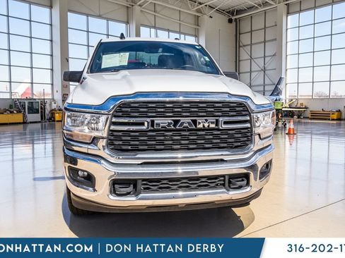Used 2024 RAM 3500 Big Horn AWD/4WD image 31