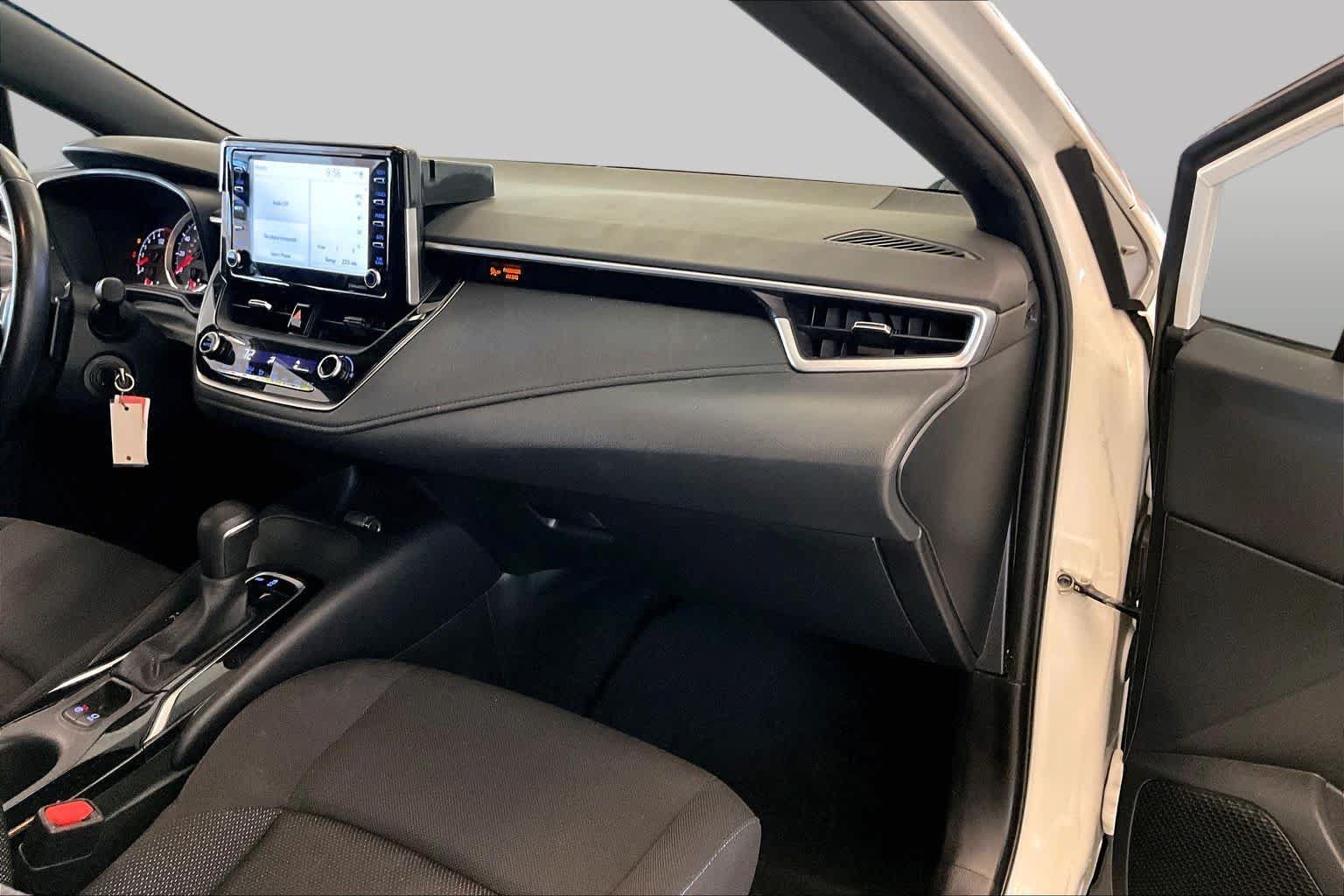 Used 2021 Toyota Corolla SE FWD image 17