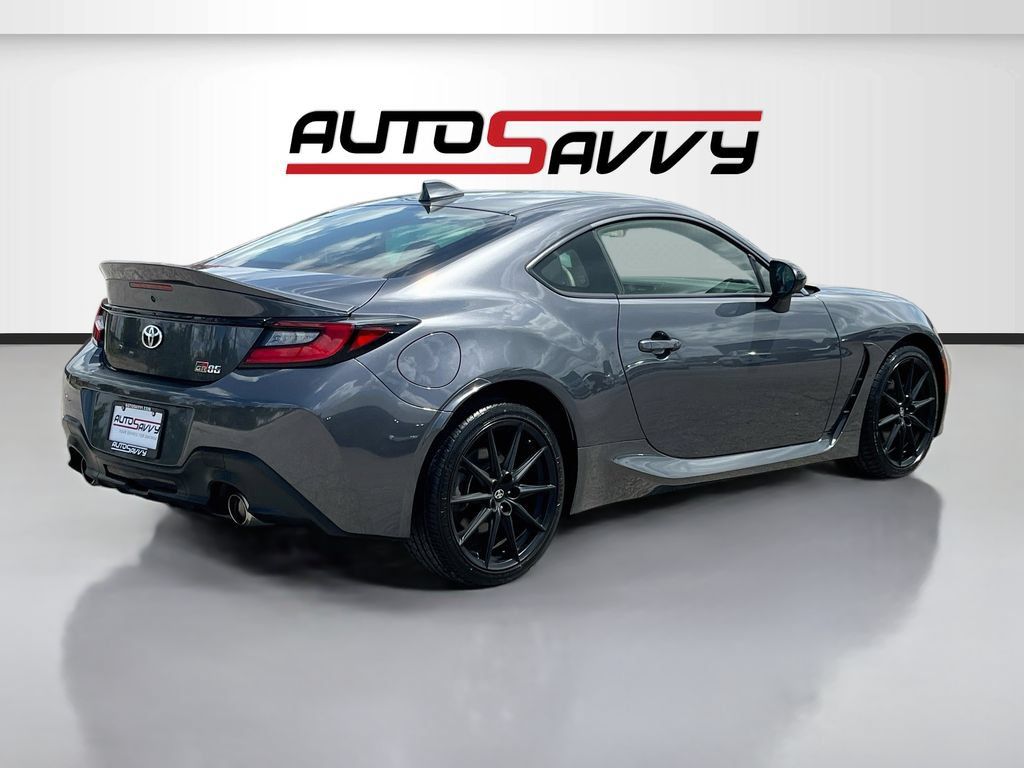 Used 2025 Toyota GR86 Premium w/ ALL Weather Mat Package (TMS) RWD image 7