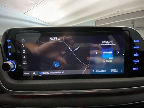 Used 2023 Hyundai Sonata Limited FWD image 18