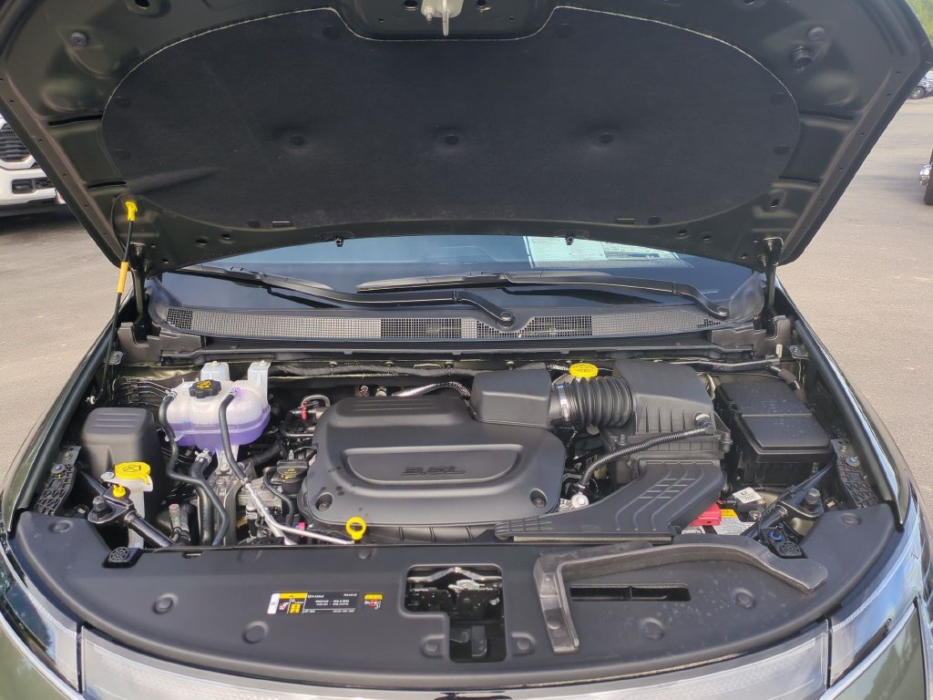 New 2027 Chrysler Pacifica Select FWD image 35