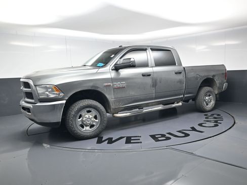Used 2013 RAM 2500 Tradesman w/ Chrome Appearance Group image 6