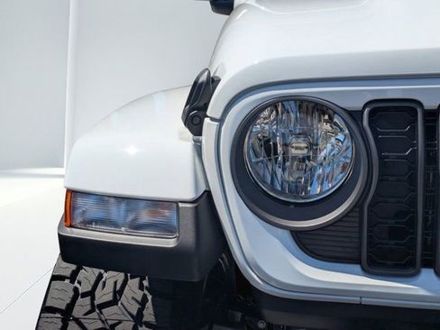 New 2026 Jeep Gladiator Sport image 8