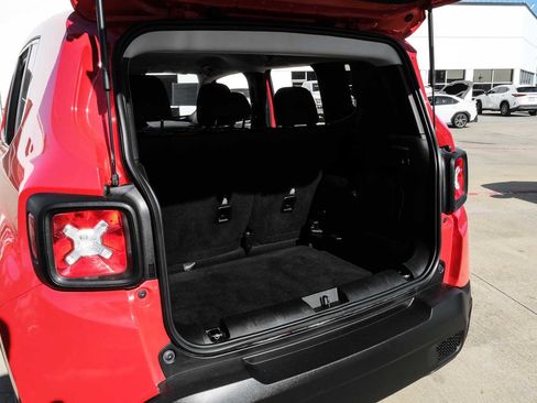 Used 2021 Jeep Renegade Sport image 48