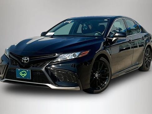 Used 2023 Toyota Camry XSE w/ Navigation Package FWD image 3