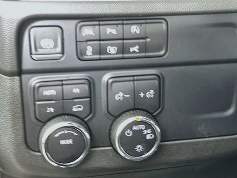 Used 2025 Chevrolet Tahoe LT AWD/4WD image 23