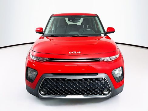 Used 2022 Kia Soul EX FWD image 2