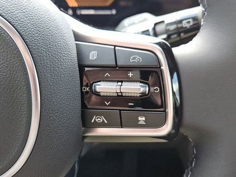 New 2026 Kia Carnival EX FWD image 26