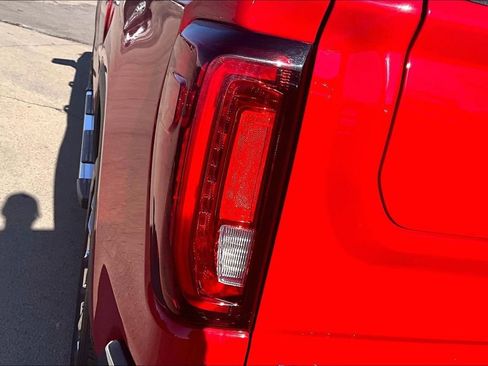 Used 2019 GMC Sierra 1500 SLT w/ SLT Premium Package image 22