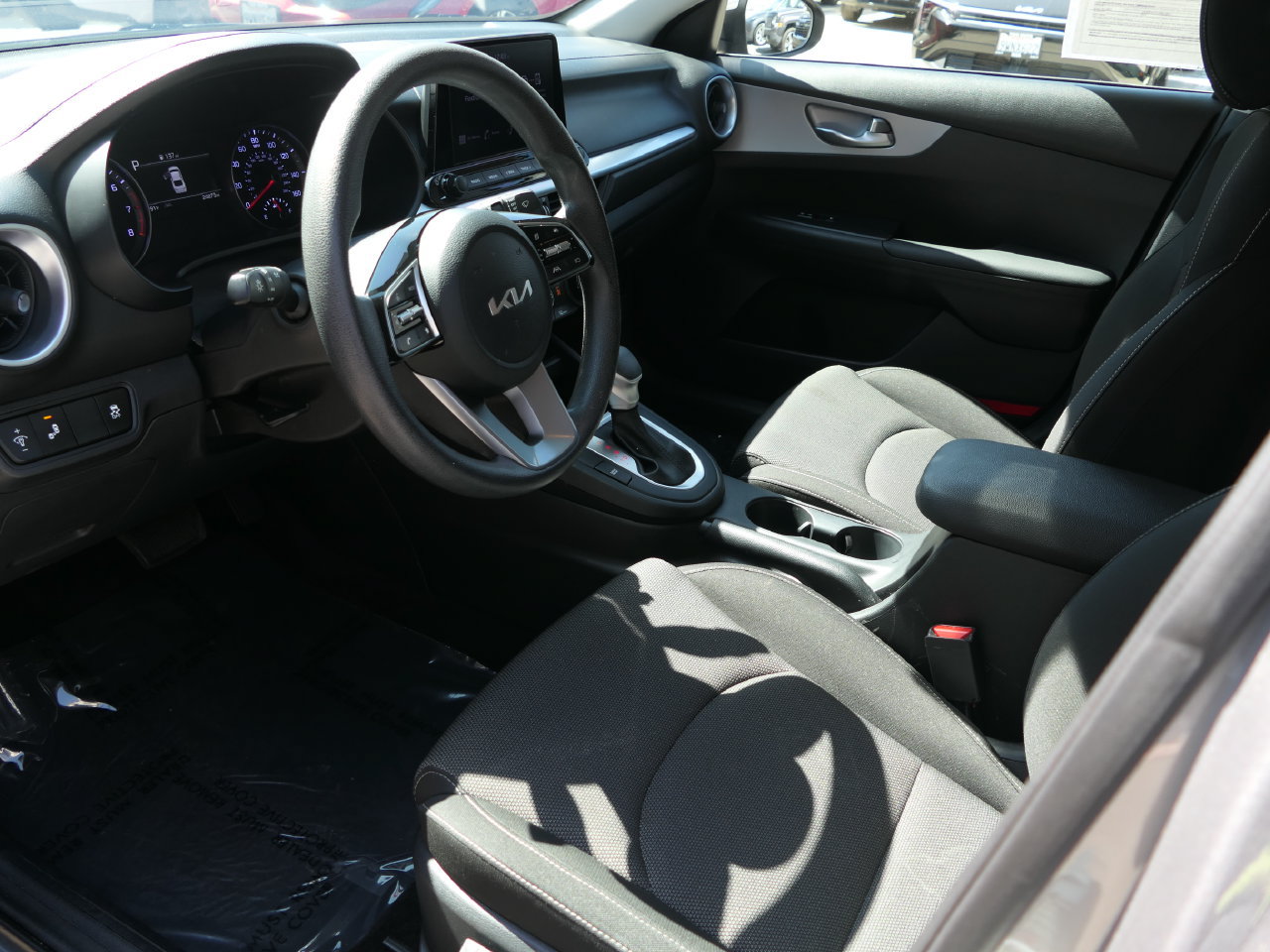 Certified 2024 Kia Forte LXS w/ LXS Technology Package FWD image 12