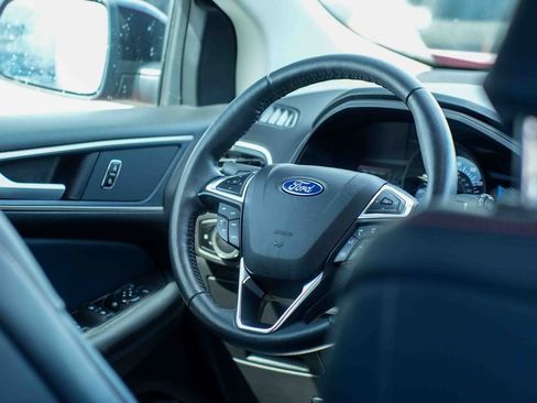 Used 2024 Ford Edge SEL w/ Sport Appearance Package AWD/4WD image 22