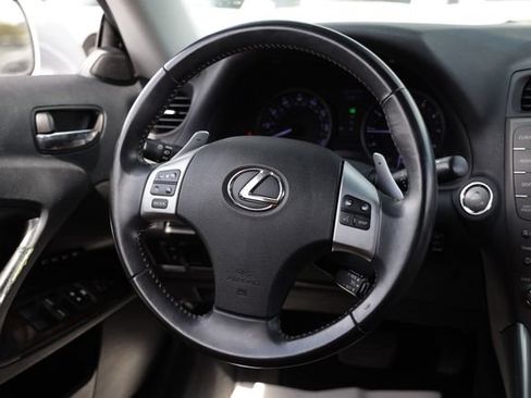 Used 2011 Lexus IS 350C w/ Luxury Pkg RWD image 28