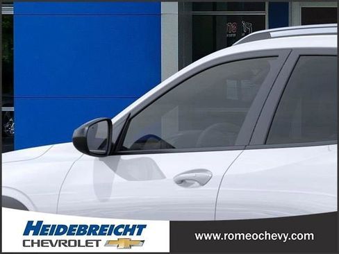 New 2025 Chevrolet Trax ACTIV w/ Sunroof Package image 13