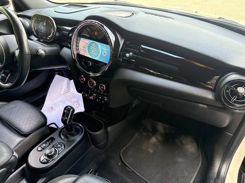 Used 2022 MINI Cooper S w/ Driver Assistance Package FWD image 12
